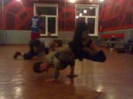  b.boy yasik