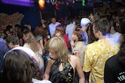 Празднование двухлетия R&B вечеринок в Ballantine's Bar