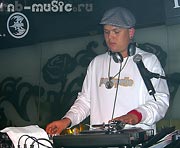 DJ VanTell    @ B-Club