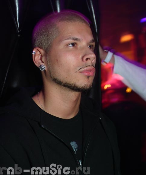 http://www.rnb-music.ru/photo/060331-1/bclub_310306_30.jpg