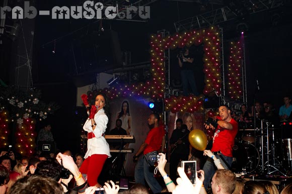   INFINITI Live-concert MYA @ Infiniti